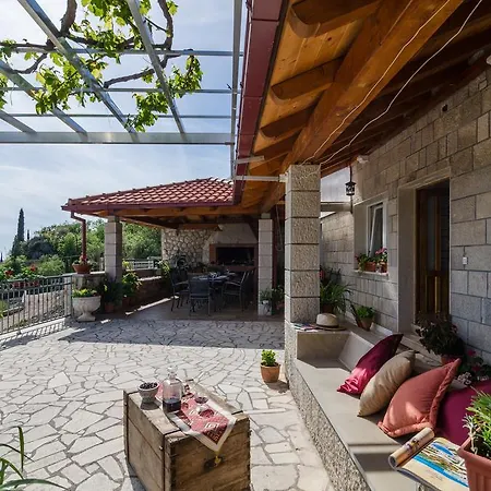 Villa Vino Vecchio Cavtat